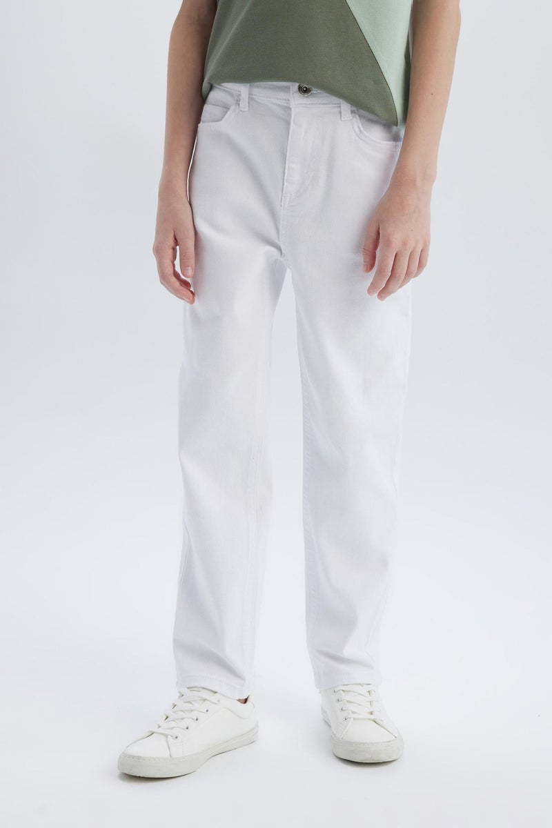 ديفاكتو بنطلون جينز اولادي قصة مستقيمة ورجل عادي اوف وايت - Image 4